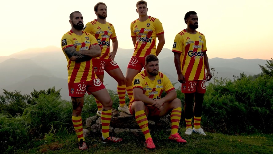 L’USAP présente son maillot extérieur de la saison 2024 / 2025 ! Blog RCT